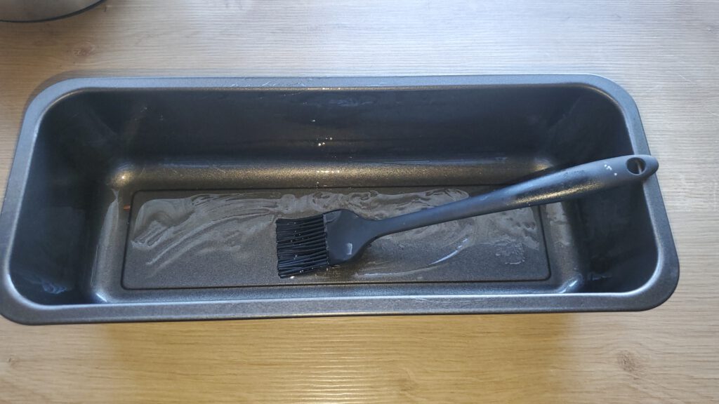 Fetten der Backform